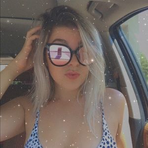 Meet your Posher, Samantha